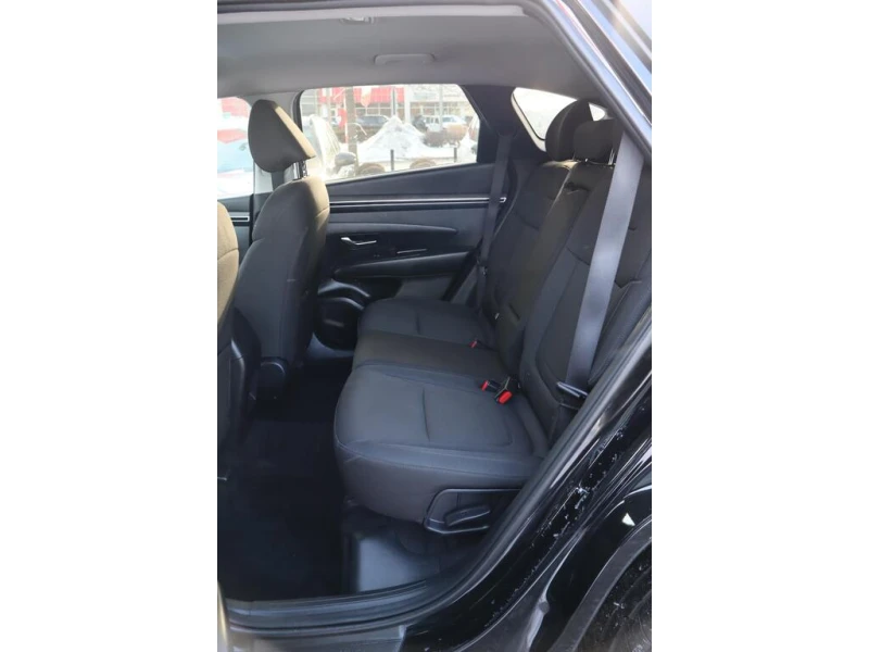 Hyundai Tucson ESSENTIAL | Heated Seats| Heated steering wheel, снимка 15 - Автомобили и джипове - 53340877