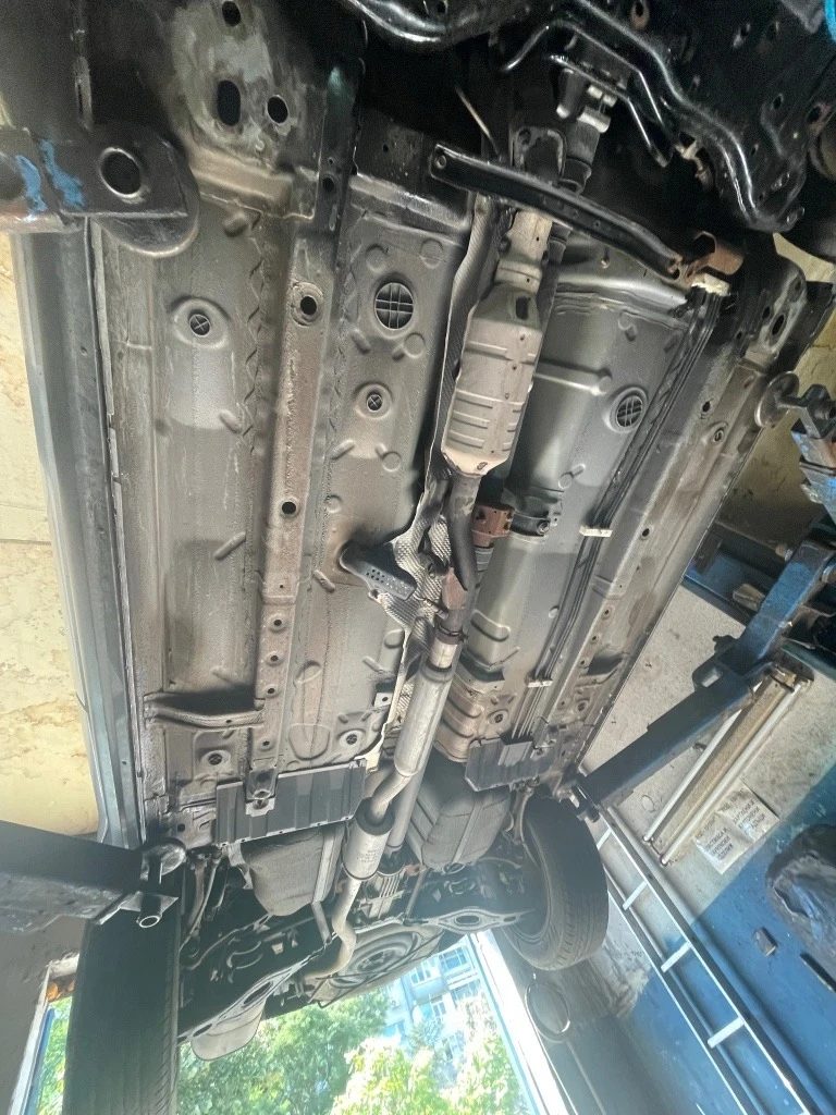 Mitsubishi Outlander 2.4 MIVEC 4WD, снимка 12 - Автомобили и джипове - 52948580