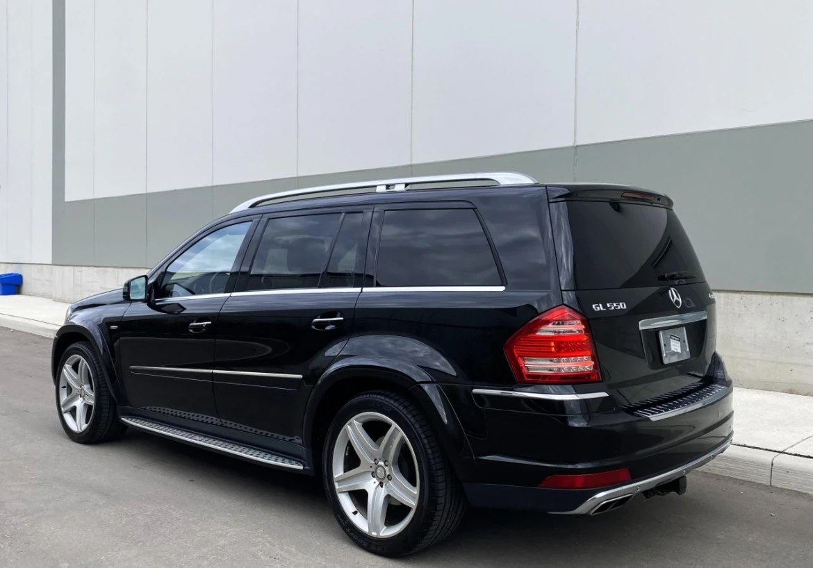 Mercedes-Benz GL 550 ИЗРЯДЕН * * AMG * * CARFAX * * АВТО КРЕДИТ * *  - изображение 3