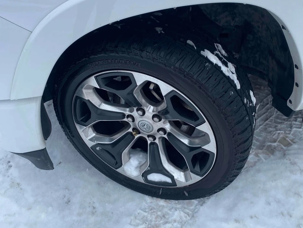 Dodge RAM 1500 * Limited Longhorn * CARFAX * ��� ������������ ��� | Mobile.bg � ����������� 13