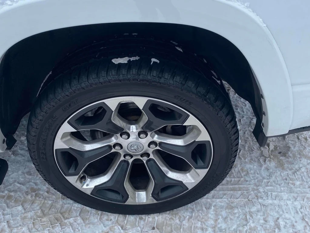 Dodge RAM 1500 * Limited Longhorn * CARFAX * ��� ������������ ��� | Mobile.bg � ����������� 11