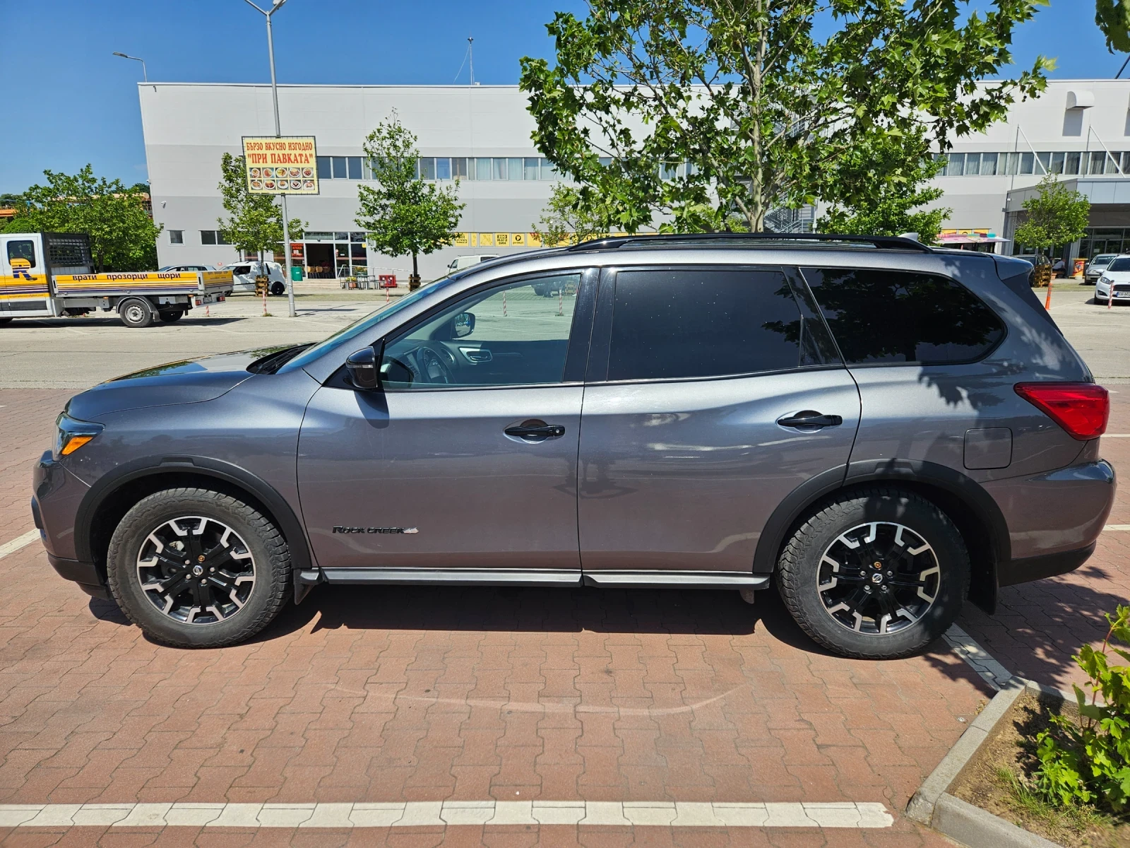 Nissan Pathfinder ROCK CREEK, снимка 4 - Автомобили и джипове - 54717353