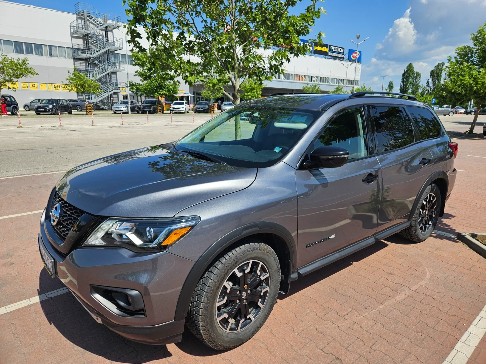 Nissan Pathfinder ROCK CREEK, снимка 3 - Автомобили и джипове - 54717353