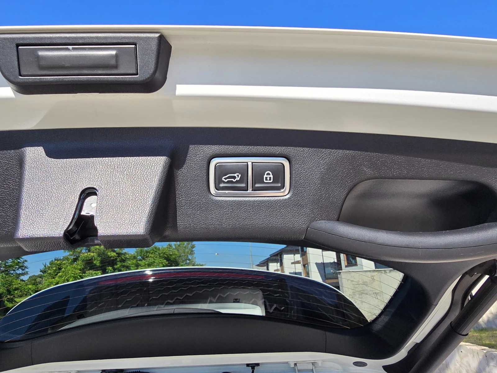Kia Sorento PHEV* Platinum* 4WD* Cam 360 * Подгрев* Обдухване, снимка 14 - Автомобили и джипове - 55141058