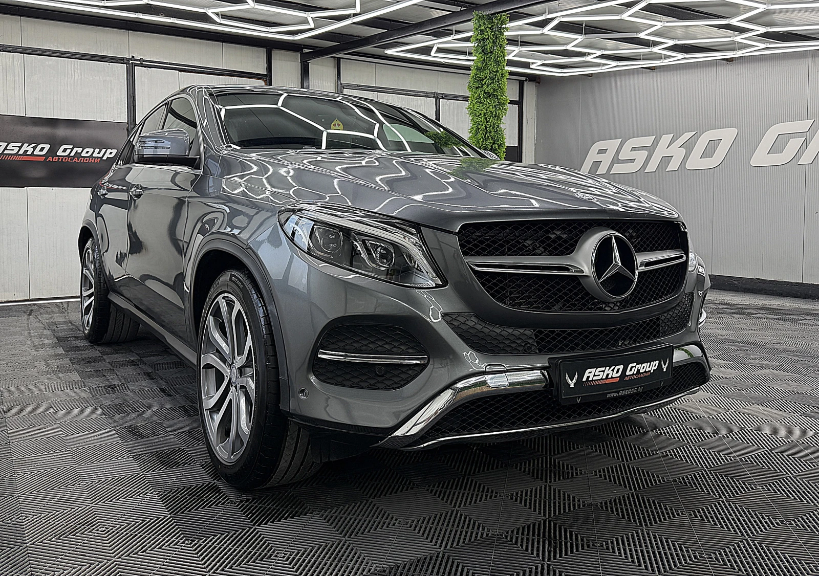 Mercedes-Benz GLE 350 KUPE/KeylessGO/PANORAMA/4-Matic/СОБСТВЕН ЛИЗИНГ, снимка 4 - Автомобили и джипове - 55440285