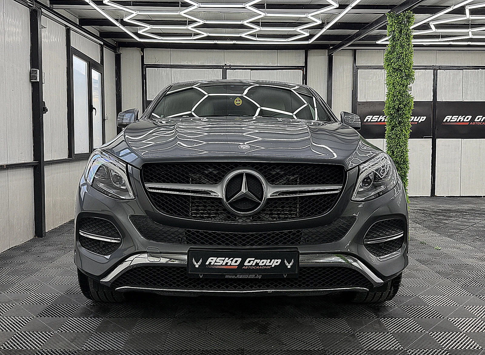 Mercedes-Benz GLE 350 KUPE/KeylessGO/PANORAMA/4-Matic/СОБСТВЕН ЛИЗИНГ, снимка 3 - Автомобили и джипове - 55440285