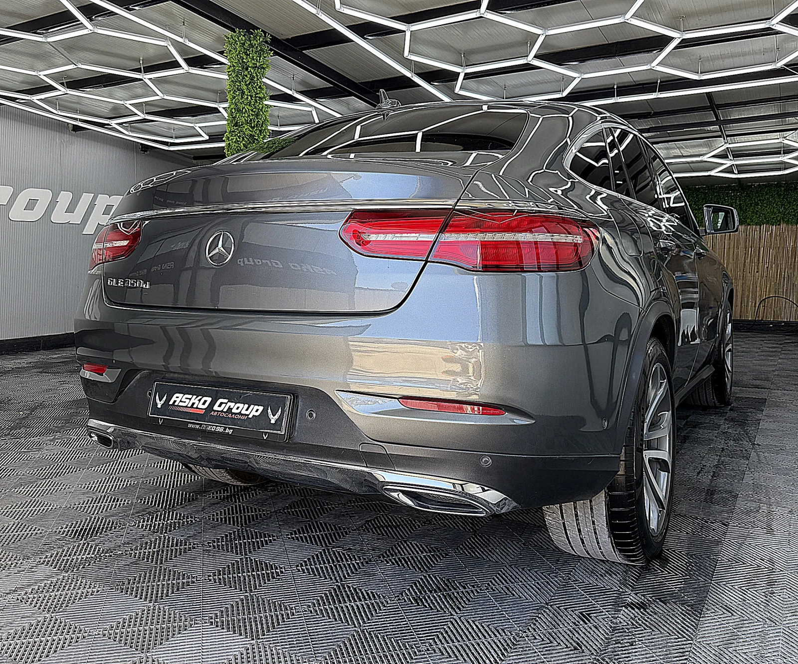 Mercedes-Benz GLE 350 KUPE/KeylessGO/PANORAMA/4-Matic/СОБСТВЕН ЛИЗИНГ, снимка 6 - Автомобили и джипове - 55440285