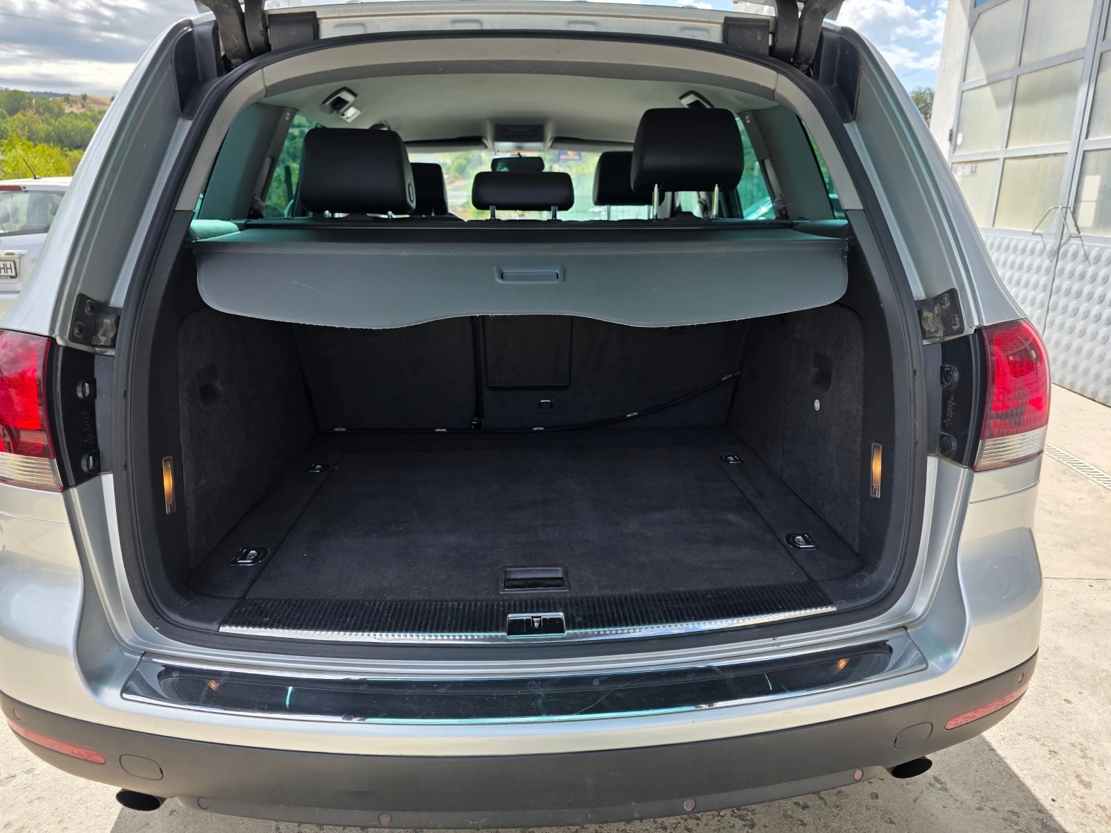 VW Touareg 3.0TDI, снимка 17 - Автомобили и джипове - 56193308