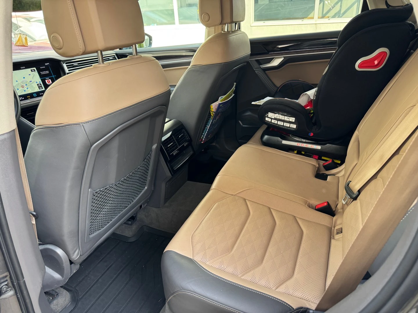 VW Touareg, снимка 7 - Автомобили и джипове - 56421999