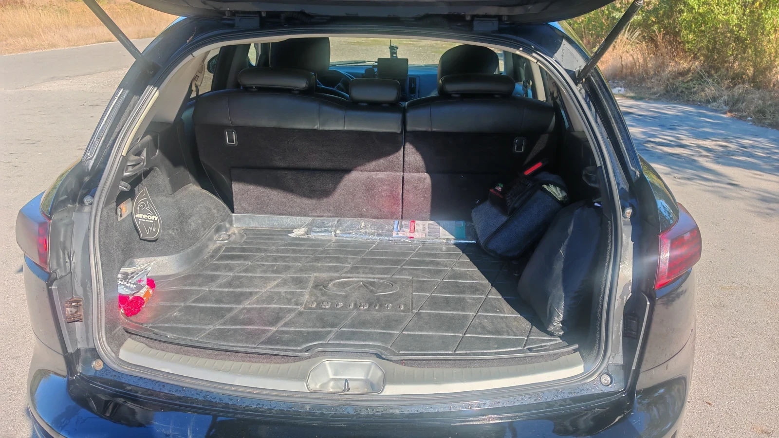 Infiniti Fx 35, снимка 6 - Автомобили и джипове - 56434141