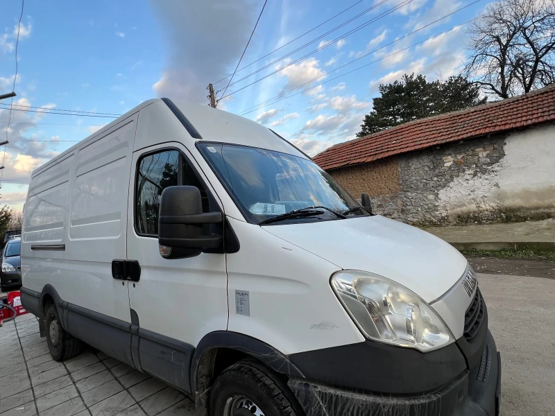 Iveco Daily  35S13 2.3D 130k.c, снимка 5 - Бусове и автобуси - 49010989