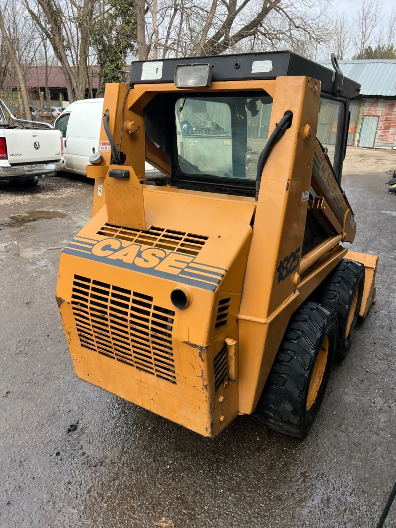 Мини челни товарачи Bobcat CASE 1825B, снимка 3 - Индустриална техника - 49417519