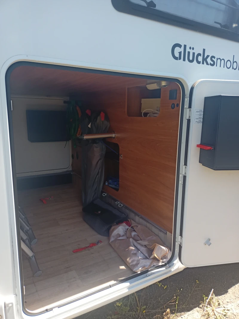 Кемпер HYMER / ERIBA Полуинтеграл, снимка 15 - Каравани и кемпери - 52210326