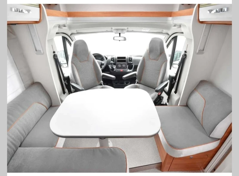 Кемпер HYMER / ERIBA Полуинтеграл, снимка 9 - Каравани и кемпери - 52210326