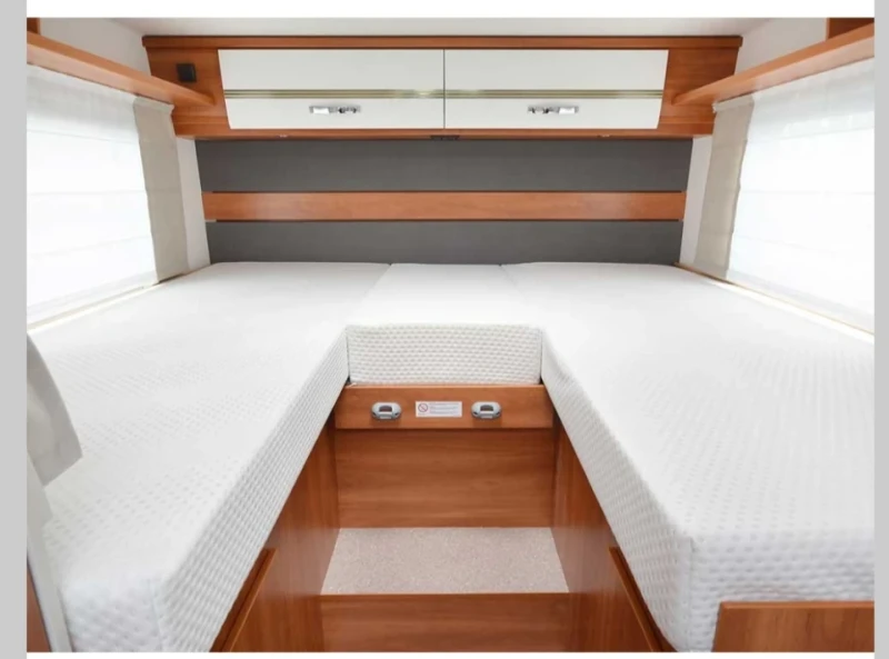 Кемпер HYMER / ERIBA Полуинтеграл, снимка 10 - Каравани и кемпери - 52210326