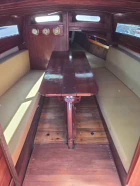Моторна яхта Собствено производство Jollenkreuzer 7.75 м (Class) , ARGO Махагон + GRP, снимка 12 - Воден транспорт - 53367695