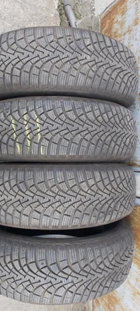 Гуми Зимни 205/60R16, снимка 1