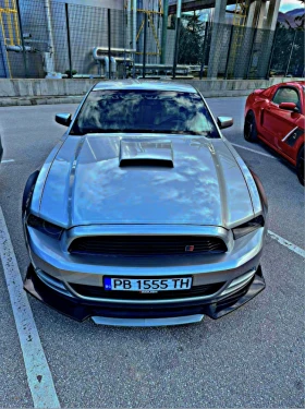     Ford Mustang ROUSH* RS