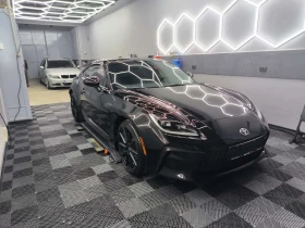 Toyota GR86 2.4i Premium Sport Performance Pack, снимка 3