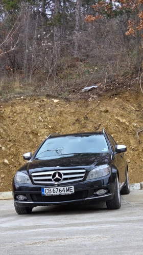 Mercedes-Benz 220, снимка 2