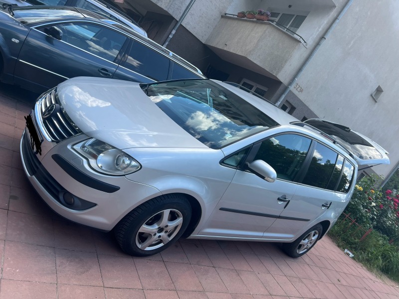 VW Touran 1.9 tdi , снимка 1 - Автомобили и джипове - 45933847