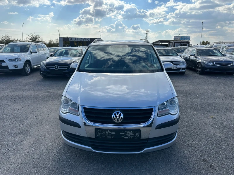 VW Touran 1.9TDI* FACELIFT* КСЕНОН* НАВИ, снимка 2 - Автомобили и джипове - 47775173