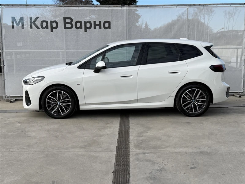 BMW 218 Active Tourer, снимка 3 - Автомобили и джипове - 48423454