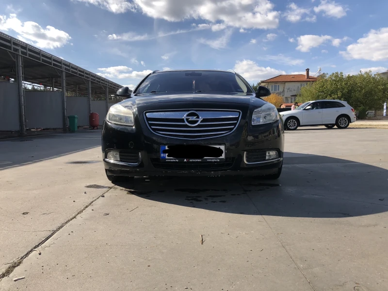 Opel Insignia, снимка 1 - Автомобили и джипове - 48577047