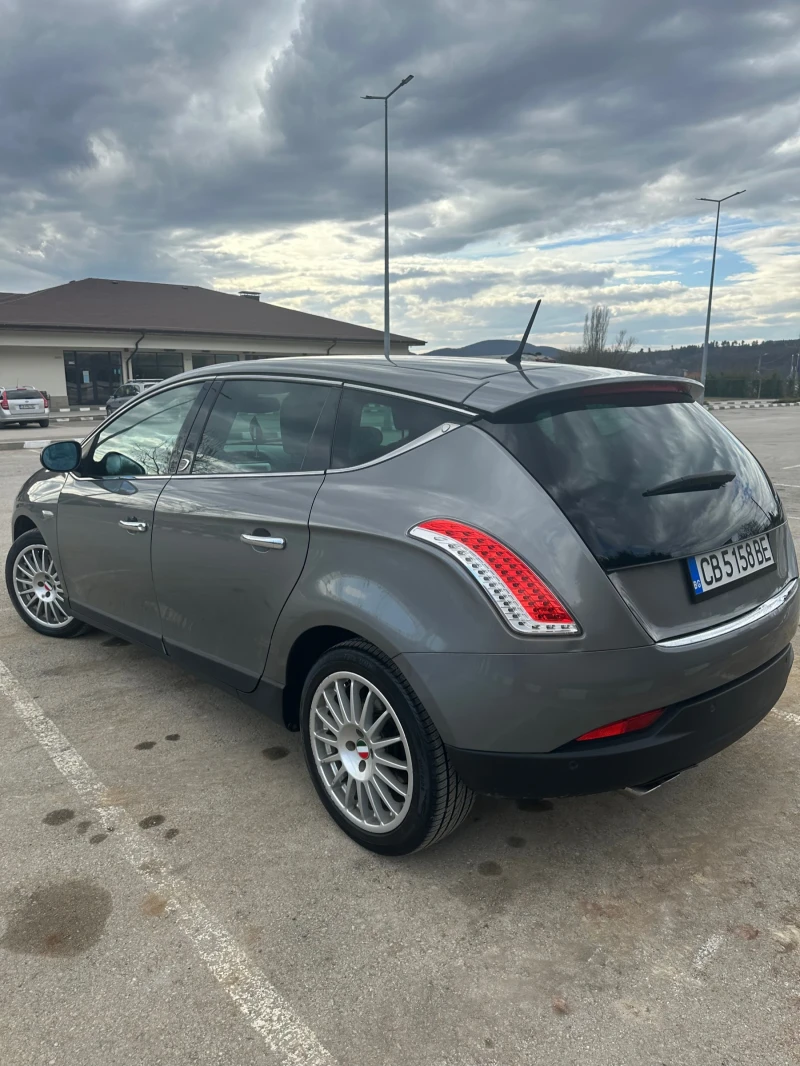 Lancia Delta 1.8 turbo, снимка 5 - Автомобили и джипове - 52488328