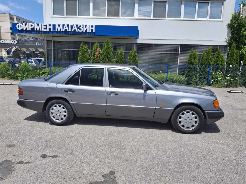 Mercedes-Benz 124 E 200, снимка 3 - Автомобили и джипове - 52645205