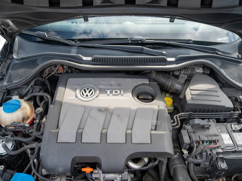 VW Polo 1.6 TD&#304; BLUEMOT&#304;ON, снимка 16 - Автомобили и джипове - 51944723