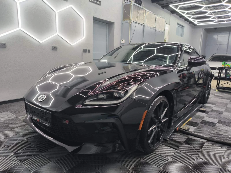 Toyota GR86 2.4i Premium Sport Performance Pack