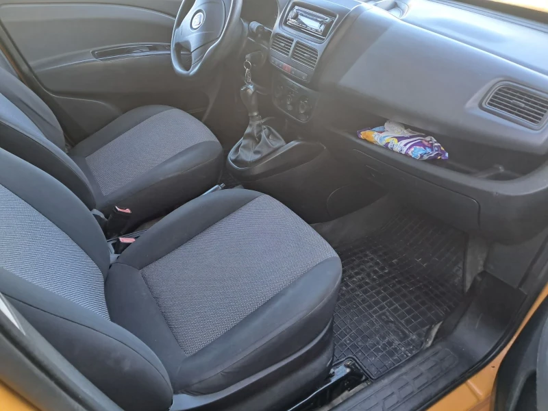 Fiat Doblo, снимка 6 - Автомобили и джипове - 52930414
