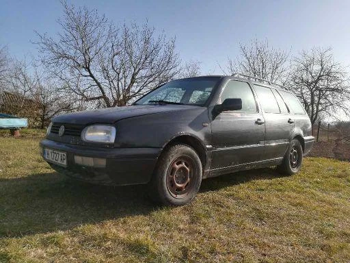 VW Golf 1.9 тди, снимка 1 - Автомобили и джипове - 34244063