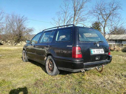 VW Golf 1.9 тди, снимка 5 - Автомобили и джипове - 34244063