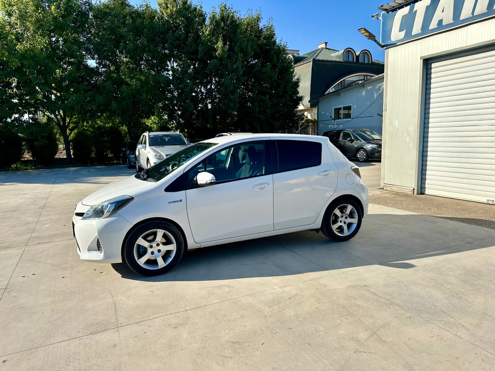 Toyota Yaris 1.5 Hybrid - изображение 4