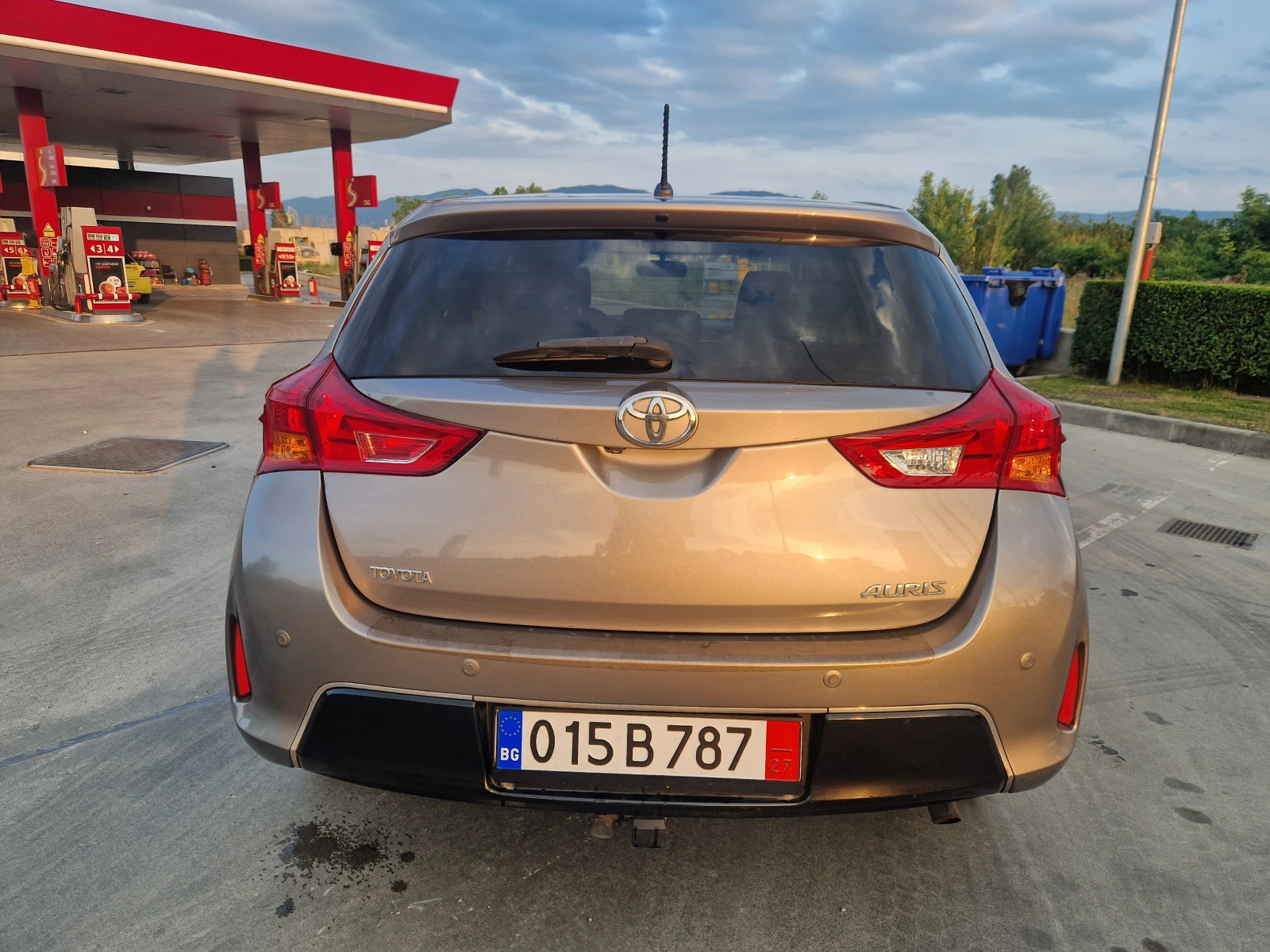 Toyota Auris 1.4D4D/Navi/Печка/ - изображение 6