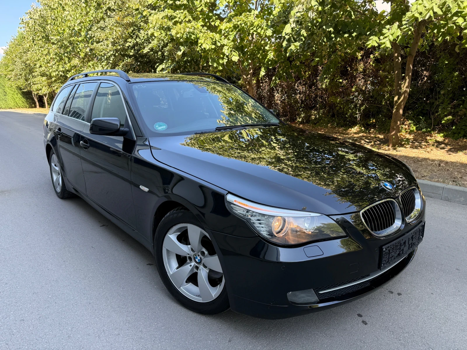 BMW 523 FACELIFT/AUTOMATIC - изображение 2