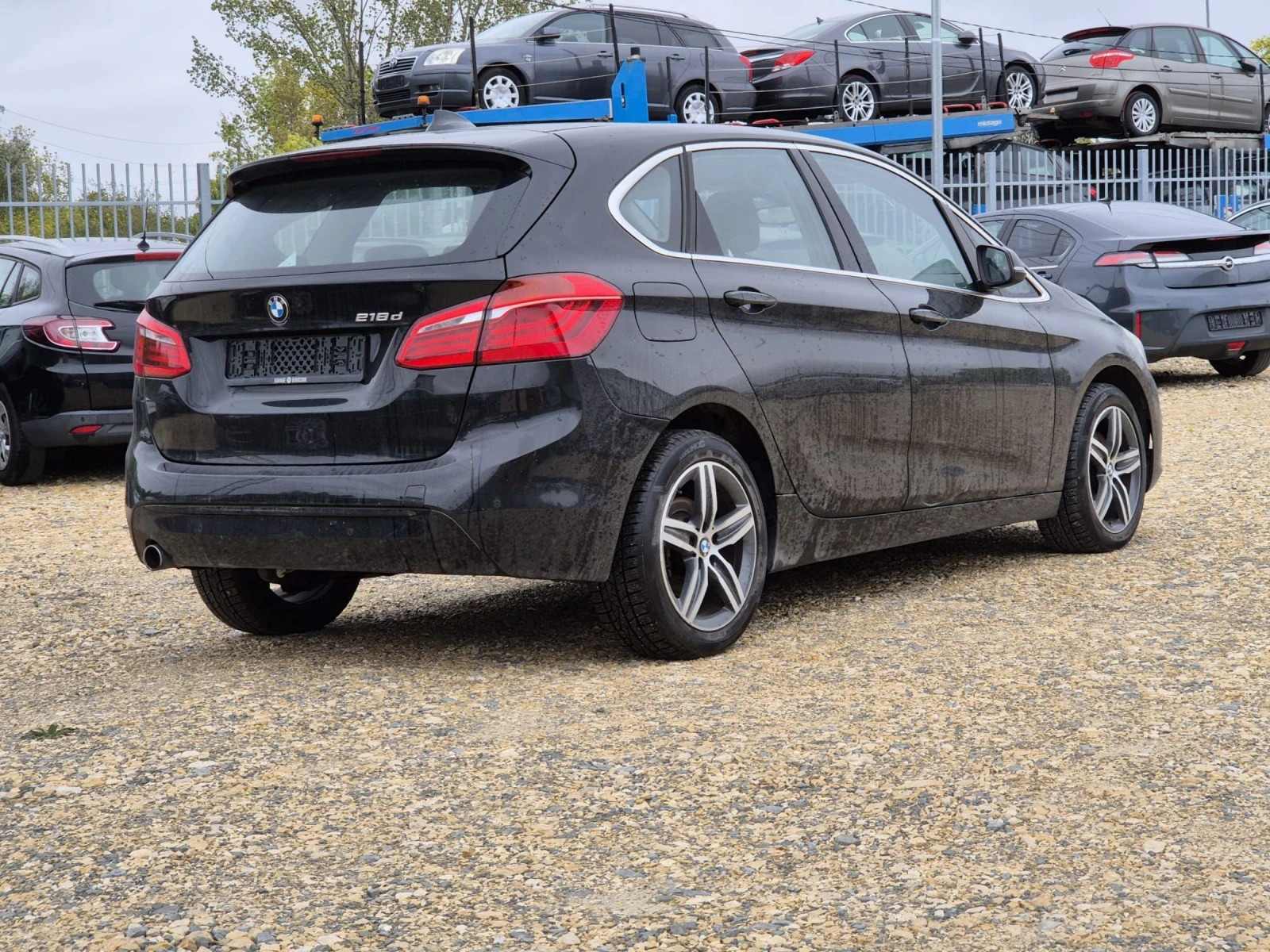 BMW 218 2.0d - изображение 5