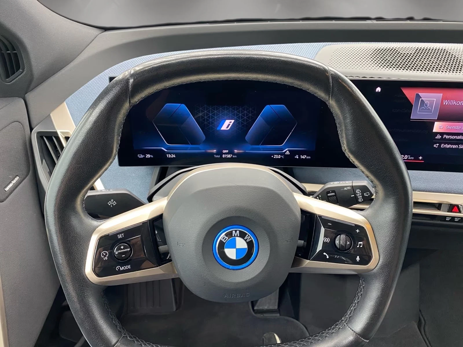 BMW iX xDrive50/523HP/PANO/MEMO/H&K/360/AHK/LED/474g - изображение 7