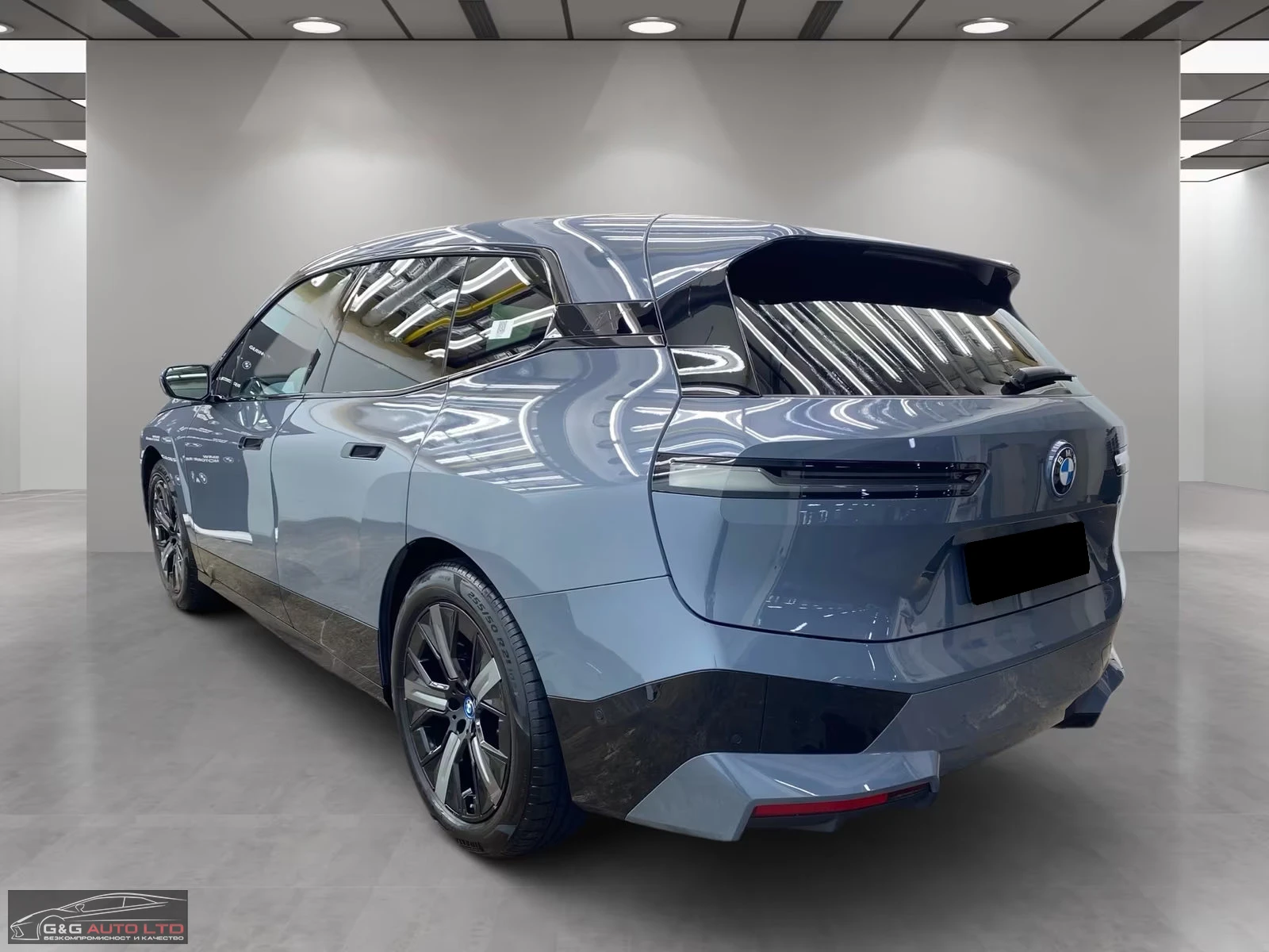 BMW iX xDrive50/523HP/PANO/MEMO/H&K/360/AHK/LED/474g - изображение 2