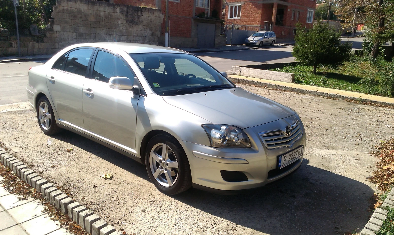 Toyota Avensis 1.8 ..vvti  бензин-газ - изображение 2