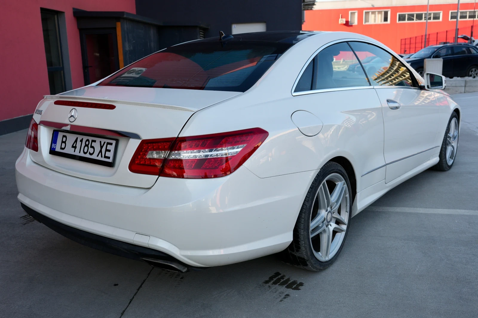 Mercedes-Benz E 500  - изображение 6