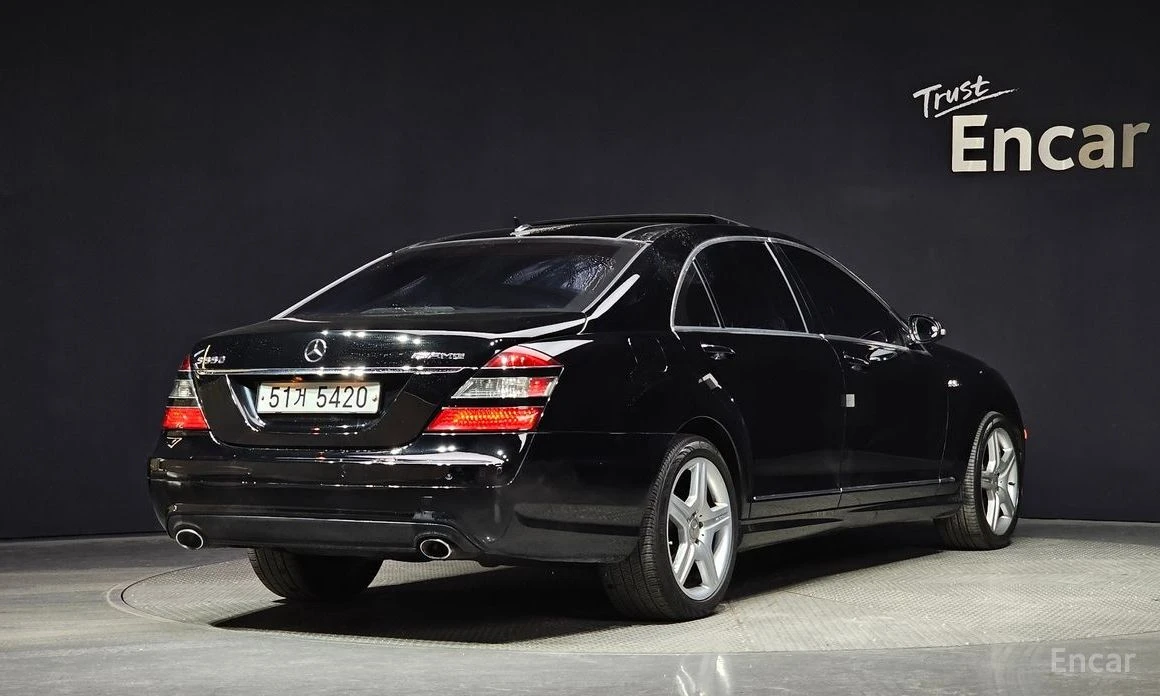 Mercedes-Benz S 550  - изображение 2
