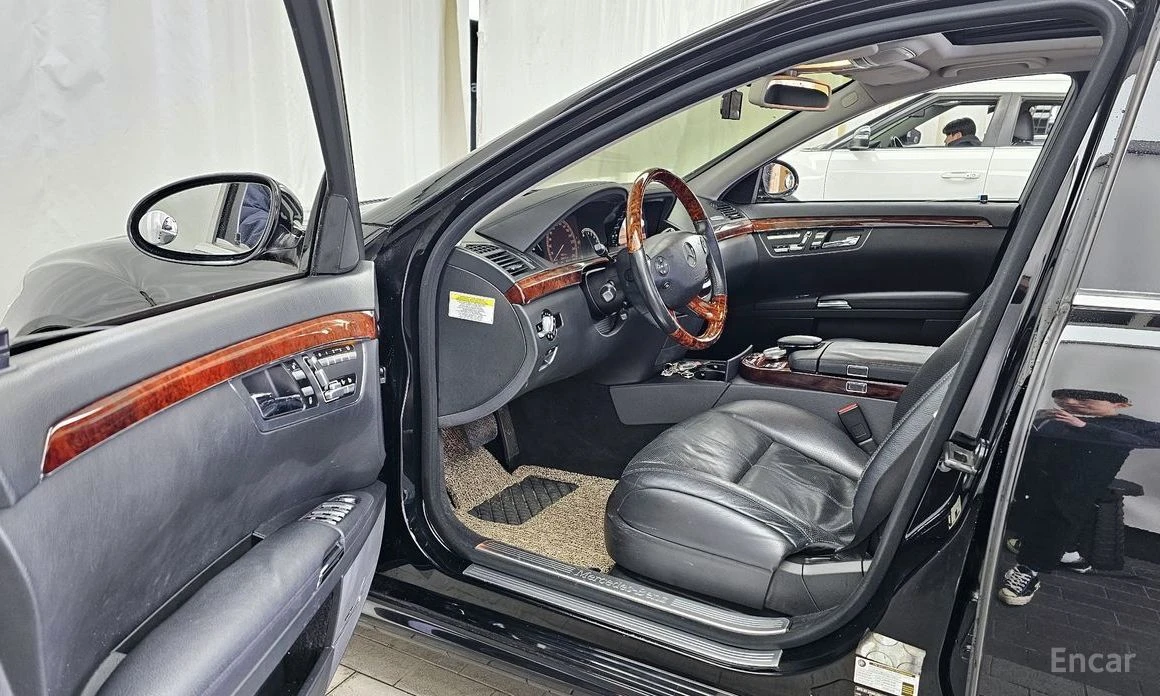 Mercedes-Benz S 550  - изображение 10