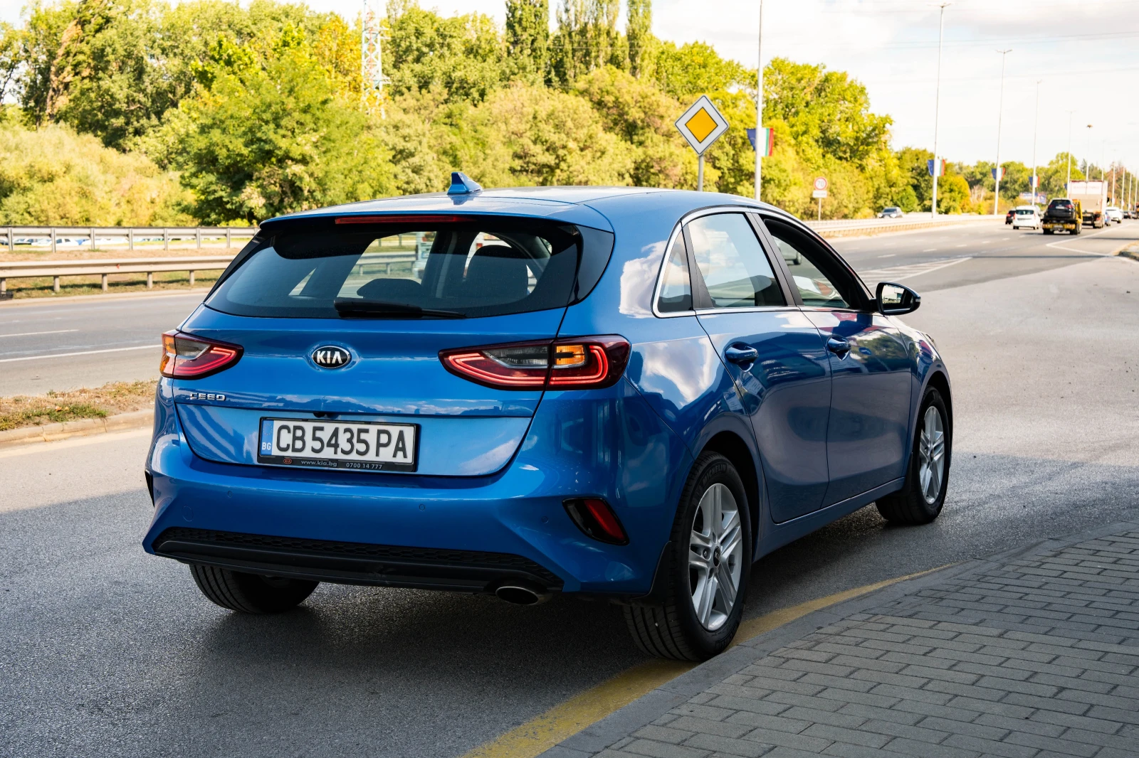 Kia Ceed 1.4 GDI 140p.s. - изображение 3