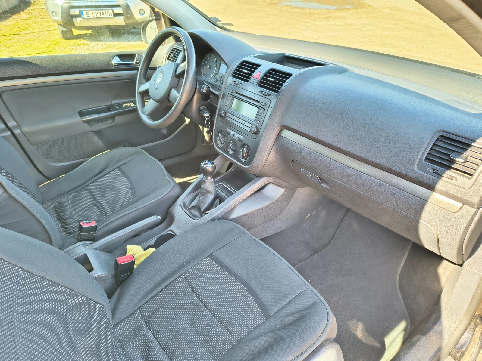 VW Golf 1.6 - изображение 8