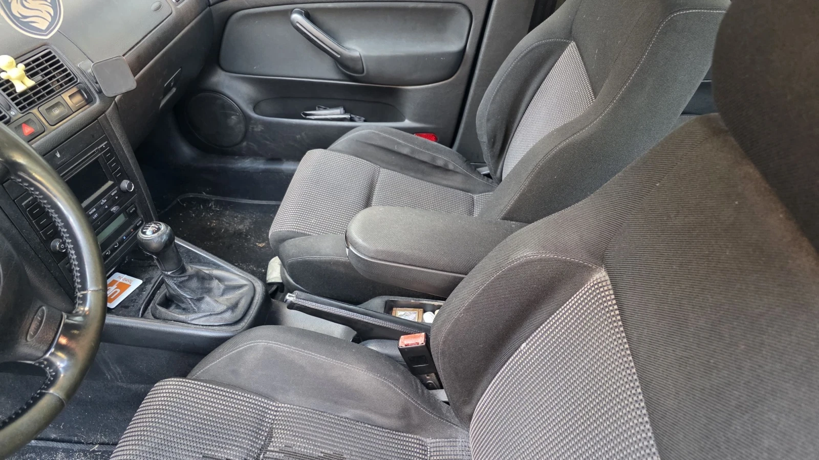 VW Golf IV 1.6 16V, снимка 5 - Автомобили и джипове - 53802899