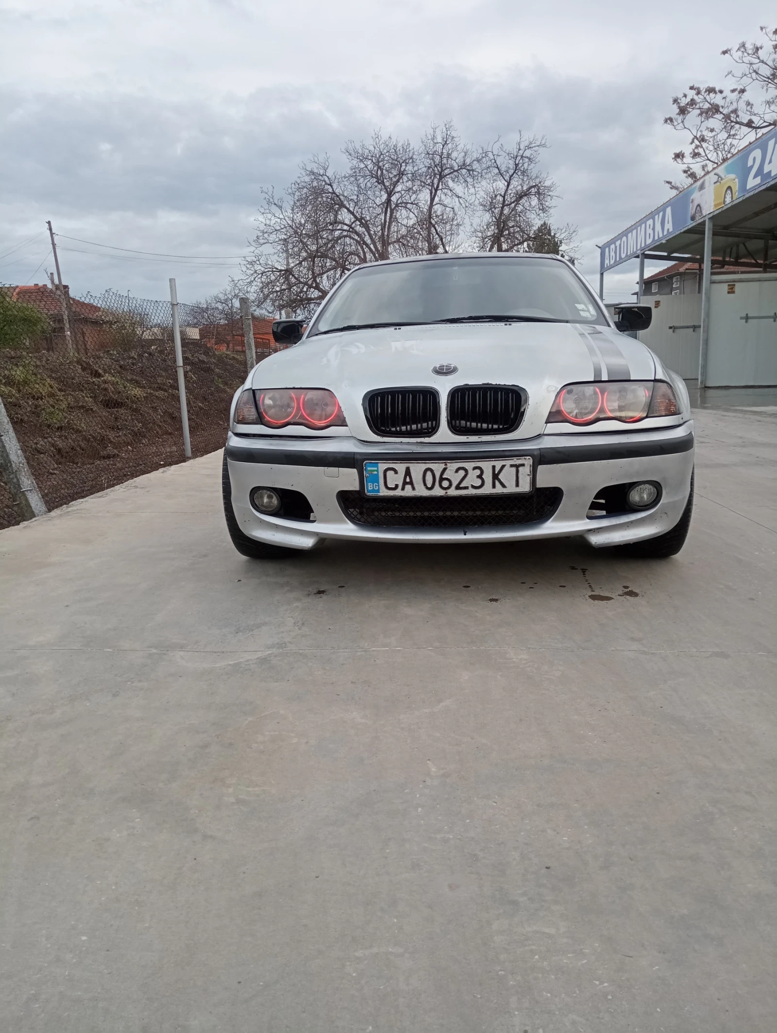 BMW 320, снимка 2 - Автомобили и джипове - 54083296