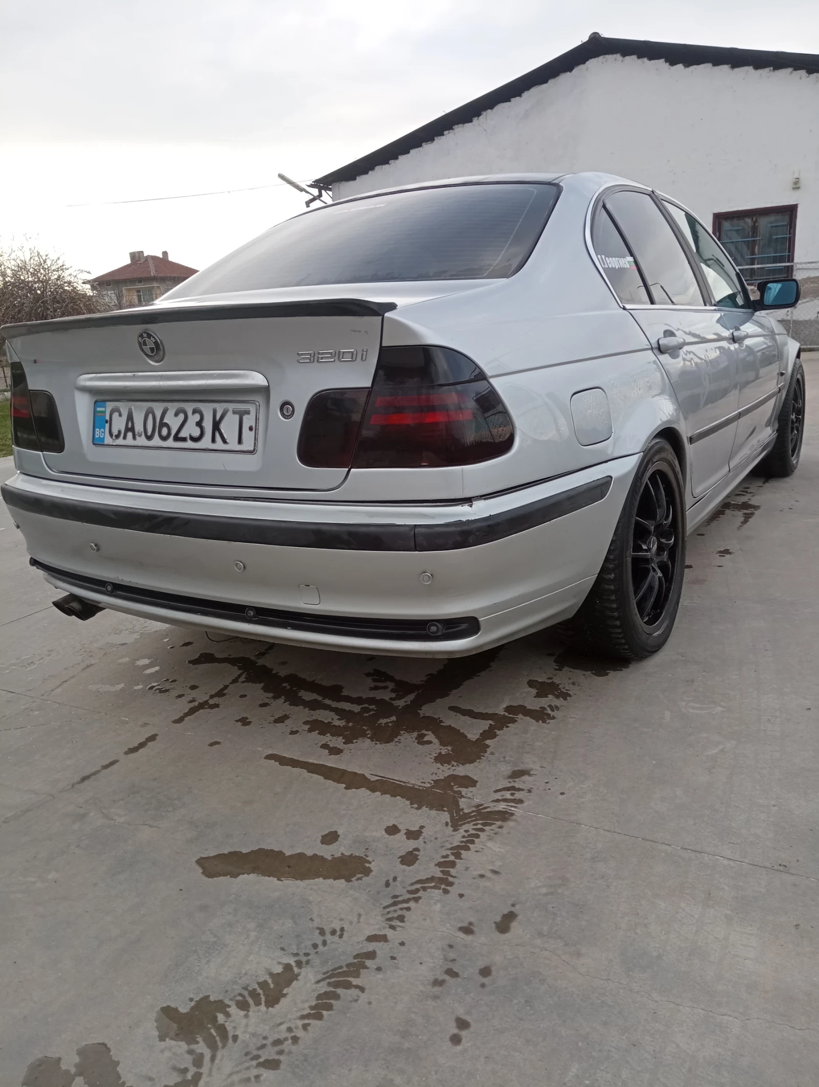 BMW 320, снимка 9 - Автомобили и джипове - 54083296